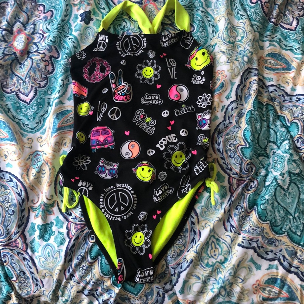 Bathing suit